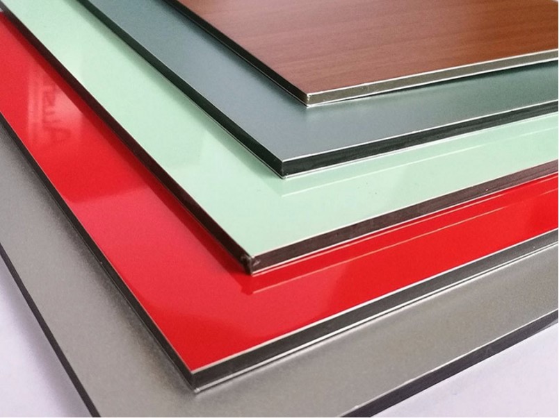 TẠI SAO TẤM ALU ĐƯỢC ƯA CHUỘNG SỐ 1 TRONG NGÀNH QUẢNG CÁO? 1 tấm alu